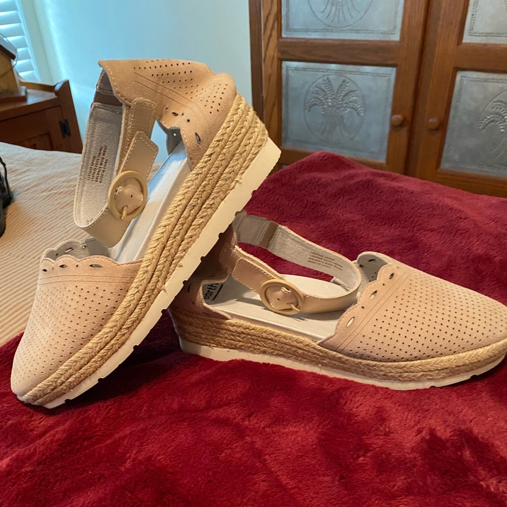 NWOT Earth Wedges. Light tan color. Velcro around ankle. Never worn. Size 10